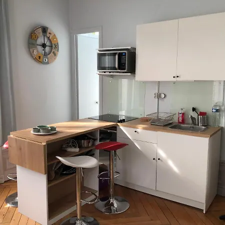 Lejlighed 4 People+free Street Parking+cosy Centre Ville *